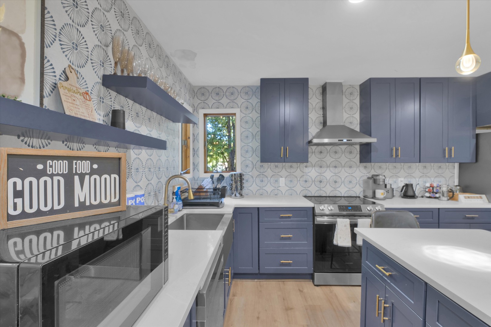 Fully equipped chef’s kitchen featuring custom cabinetry, stainless steel appliances, and everything you need to cook delicious meals.